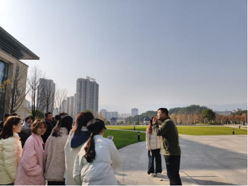 从“摄影”破题到多课并进：SC教学改革系统破解专科生“不愿学、学不会”难题